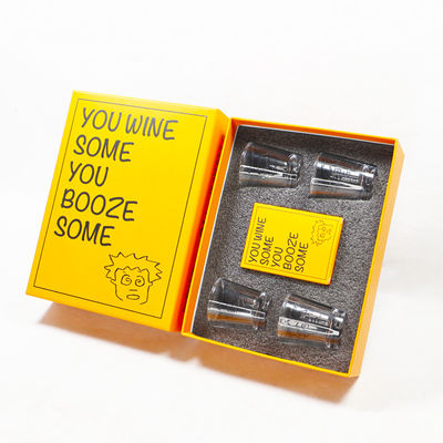 میز آشاميدن مهموني بزرگسالان سوالات سفارشي بازي کارت